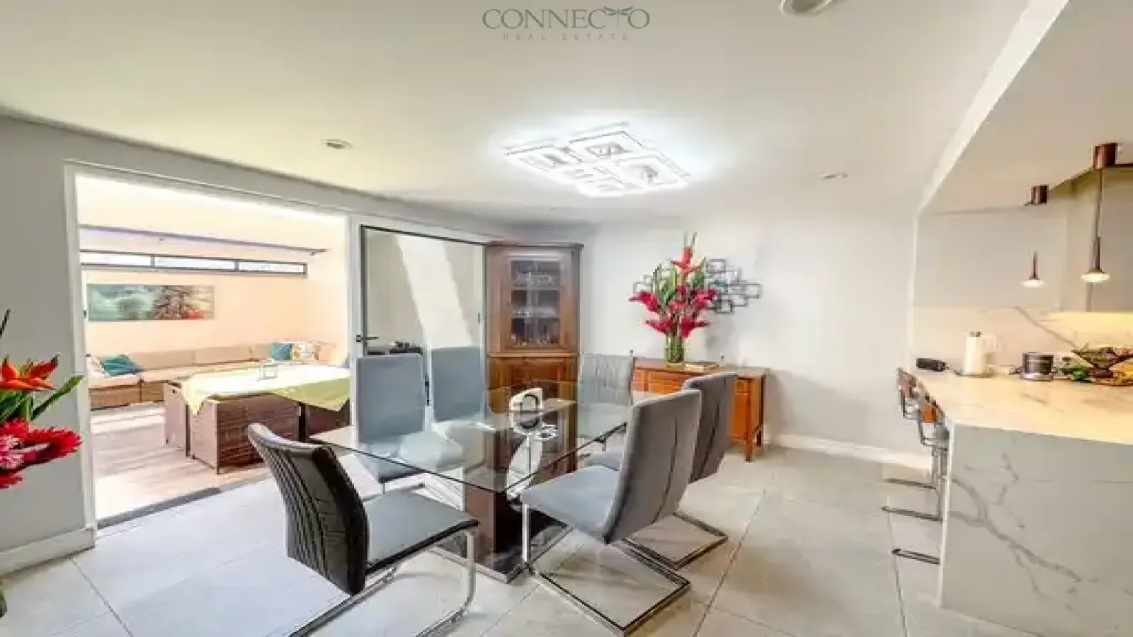 recently remodeled townhouse for rent Escazú, Bosque de las Lomas rental,3 bedroom rental Escazu, remodeled home for rent Costa Rica, gated community rental Escazú ,home office rental Escazú, expat rental Escazú, pet friendly rental Costa Rica, family home for rent Escazú, Escazú rental property 2700, townhouse remodelado en alquiler escazú, bosque de las lomas alquiler, alquiler 3 habitaciones escazú, casa remodelada en alquiler costa rica, condominio cerrado escazú alquiler, casa con oficina en alquiler escazú, alquiler para expatriados escazú, mascotas permitidas alquiler escazú, casa familiar escazú alquiler, propiedad en alquiler escazú 2700