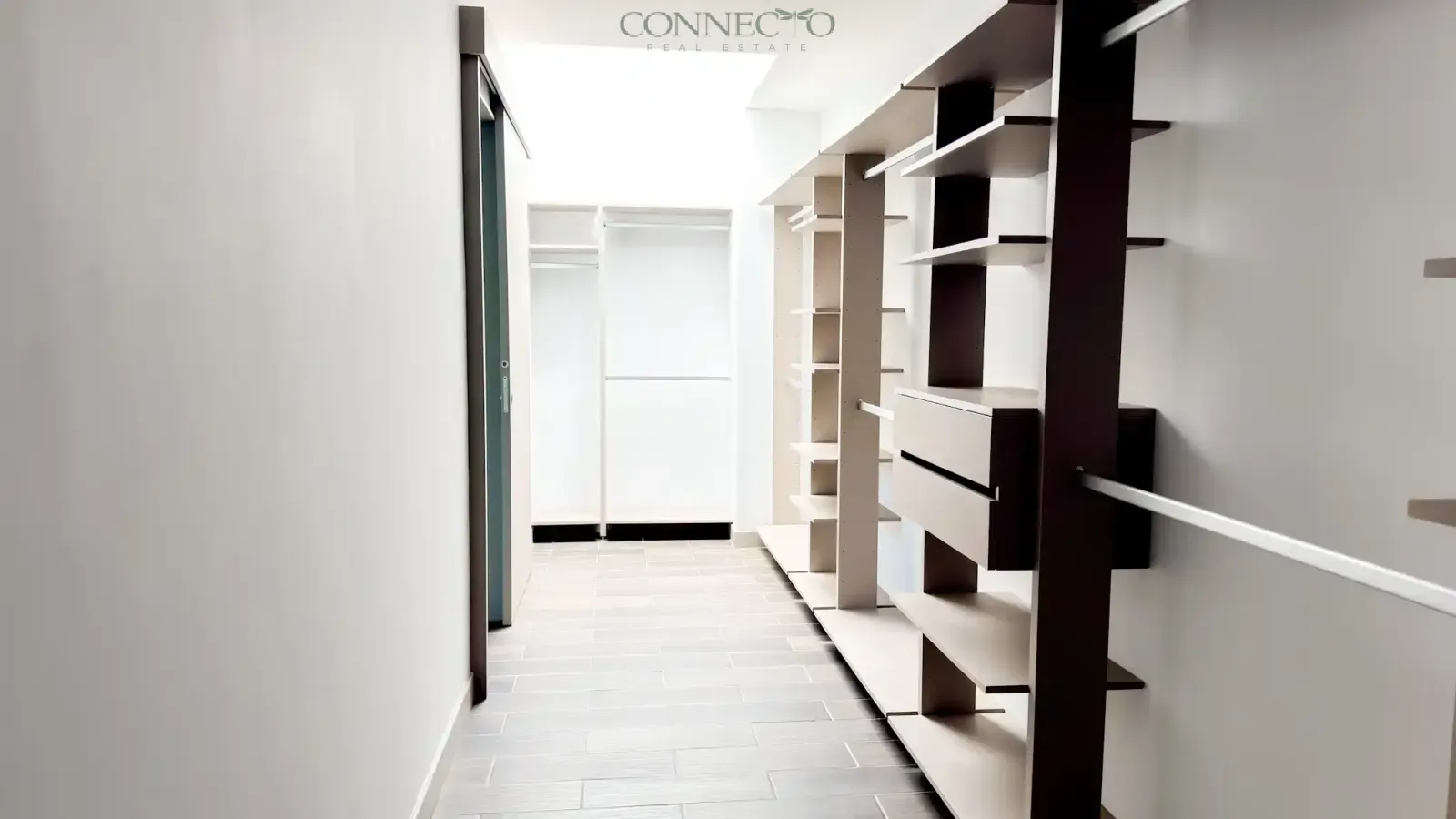 penthouse en venta escazú costa rica, apartamento de lujo escazú, propiedad centro escazú venta, penthouse vistas montaña costa rica, apartamento 4 habitaciones escazú, penthouse grande escazú, bienes raices lujo escazú, penthouse con oficina costa rica, inversion inmobiliaria escazú, comprar apartamento escazú costa rica, penthouse for sale Escazú Costa Rica, luxury apartment Escazú, downtown Escazú property for sale, mountain view penthouse Costa Rica, 4 bedroom apartment Escazú, large penthouse Escazú, Escazú real estate luxury, penthouse with office Costa Rica, investment property Escazú, buy apartment Escazú Costa Rica
