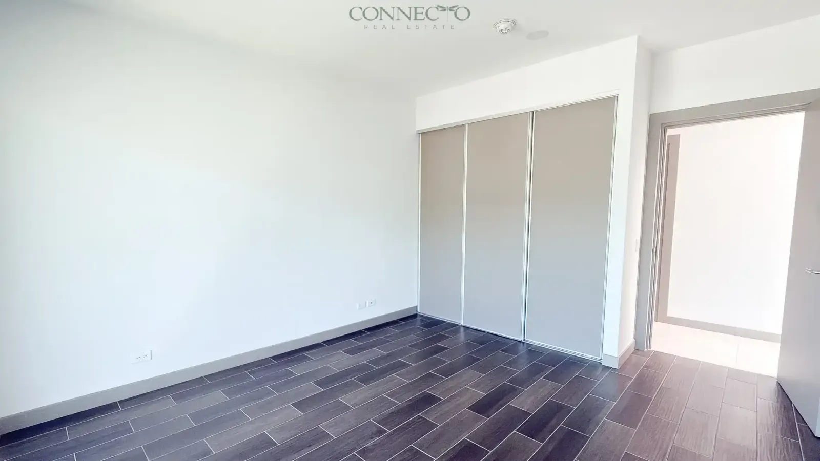 penthouse en venta escazú costa rica, apartamento de lujo escazú, propiedad centro escazú venta, penthouse vistas montaña costa rica, apartamento 4 habitaciones escazú, penthouse grande escazú, bienes raices lujo escazú, penthouse con oficina costa rica, inversion inmobiliaria escazú, comprar apartamento escazú costa rica, penthouse for sale Escazú Costa Rica, luxury apartment Escazú, downtown Escazú property for sale, mountain view penthouse Costa Rica, 4 bedroom apartment Escazú, large penthouse Escazú, Escazú real estate luxury, penthouse with office Costa Rica, investment property Escazú, buy apartment Escazú Costa Rica