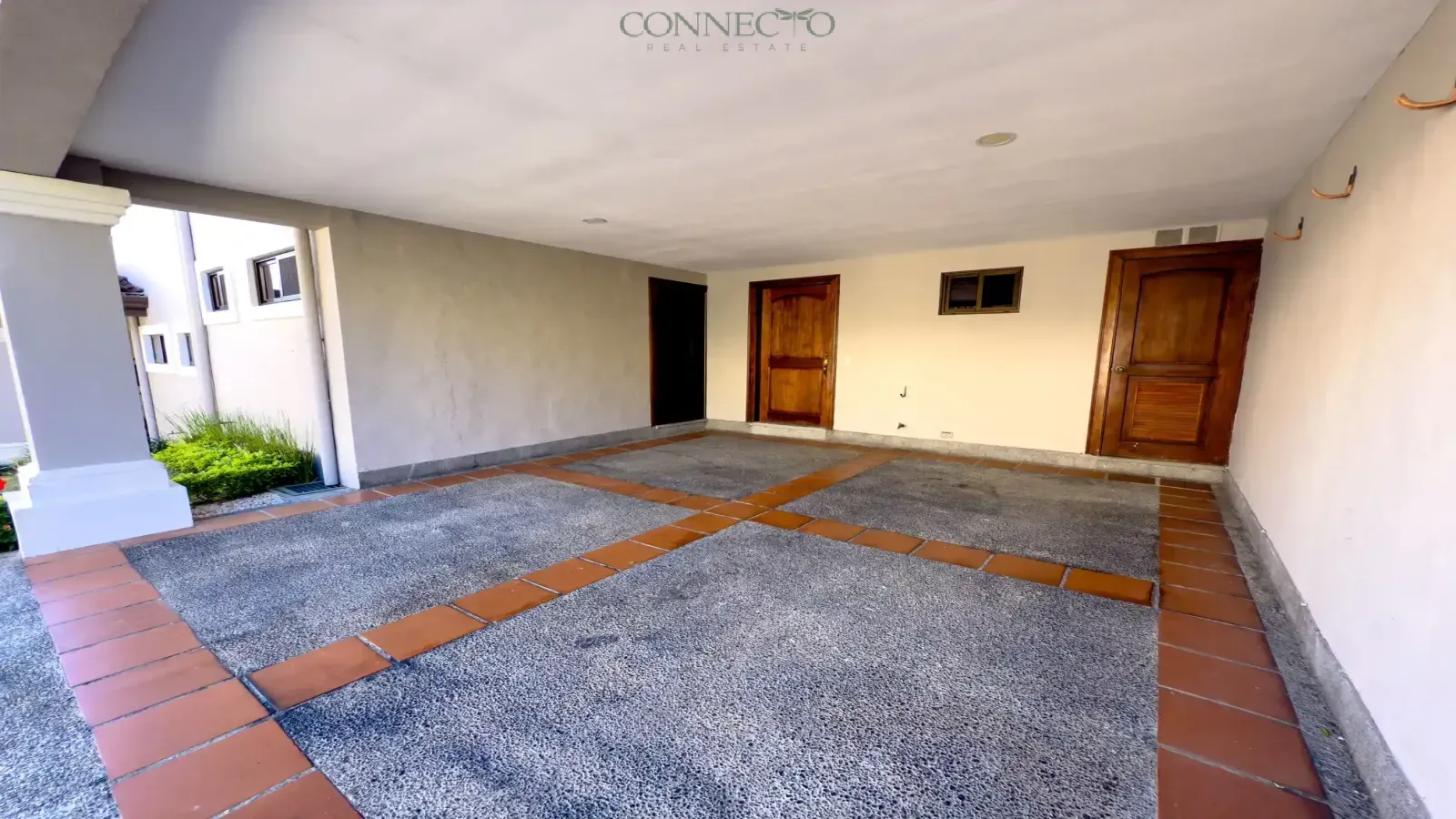Escazú, San Jose, 3 Bedrooms Bedrooms, ,2 BathroomsBathrooms, 270 m&sup2; sqr meters,268 m&sup2;sqr meters, Condominium House,For Rent,1187