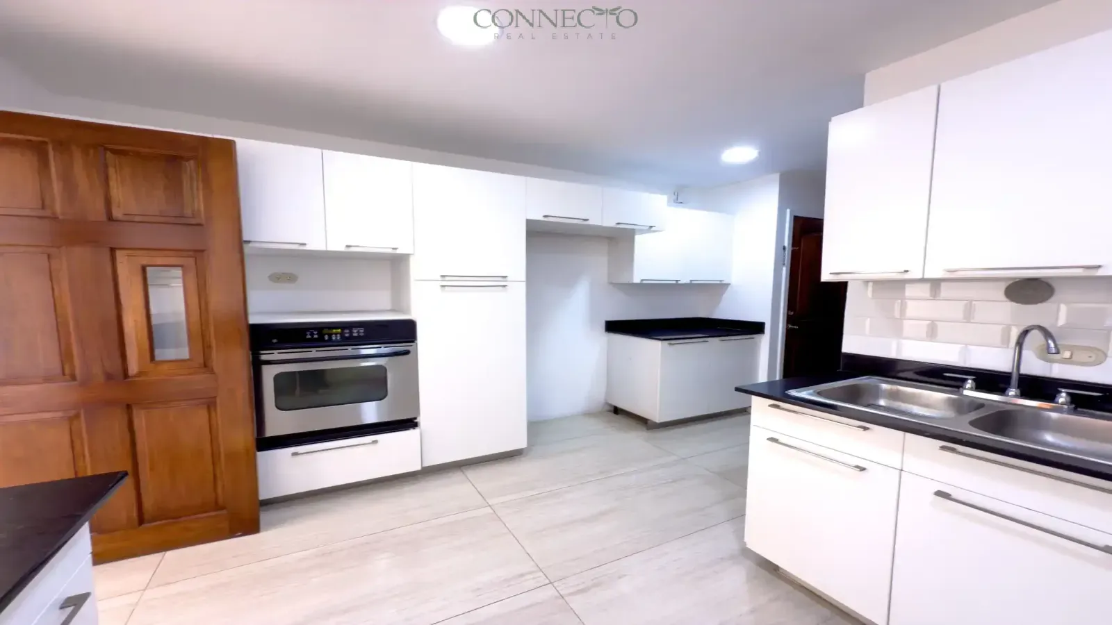 Escazú, San Jose, 3 Bedrooms Bedrooms, ,2 BathroomsBathrooms, 270 m&sup2; sqr meters,268 m&sup2;sqr meters, Condominium House,For Rent,1187
