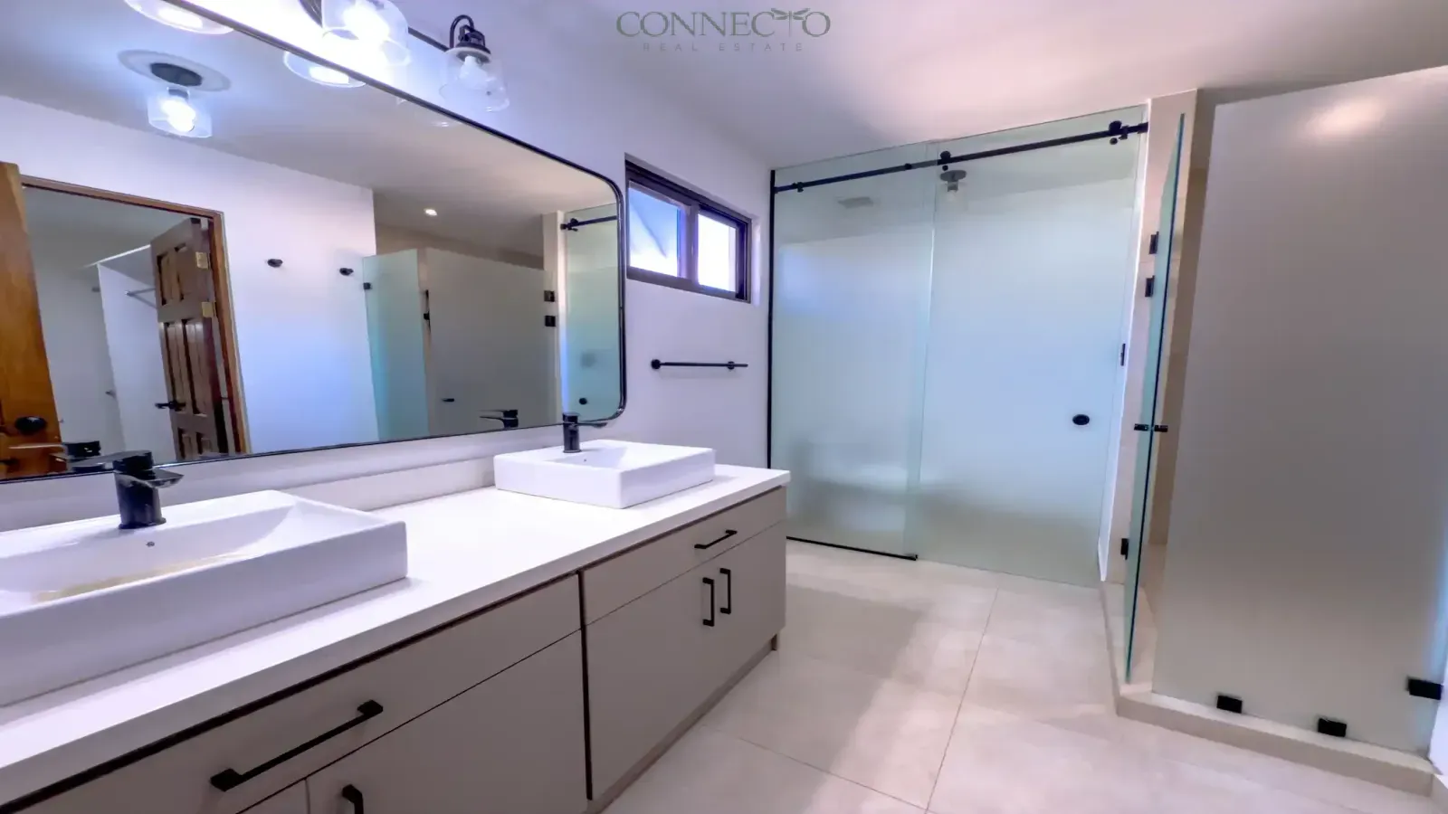 Escazú, San Jose, 3 Bedrooms Bedrooms, ,2 BathroomsBathrooms, 270 m&sup2; sqr meters,268 m&sup2;sqr meters, Condominium House,For Rent,1187