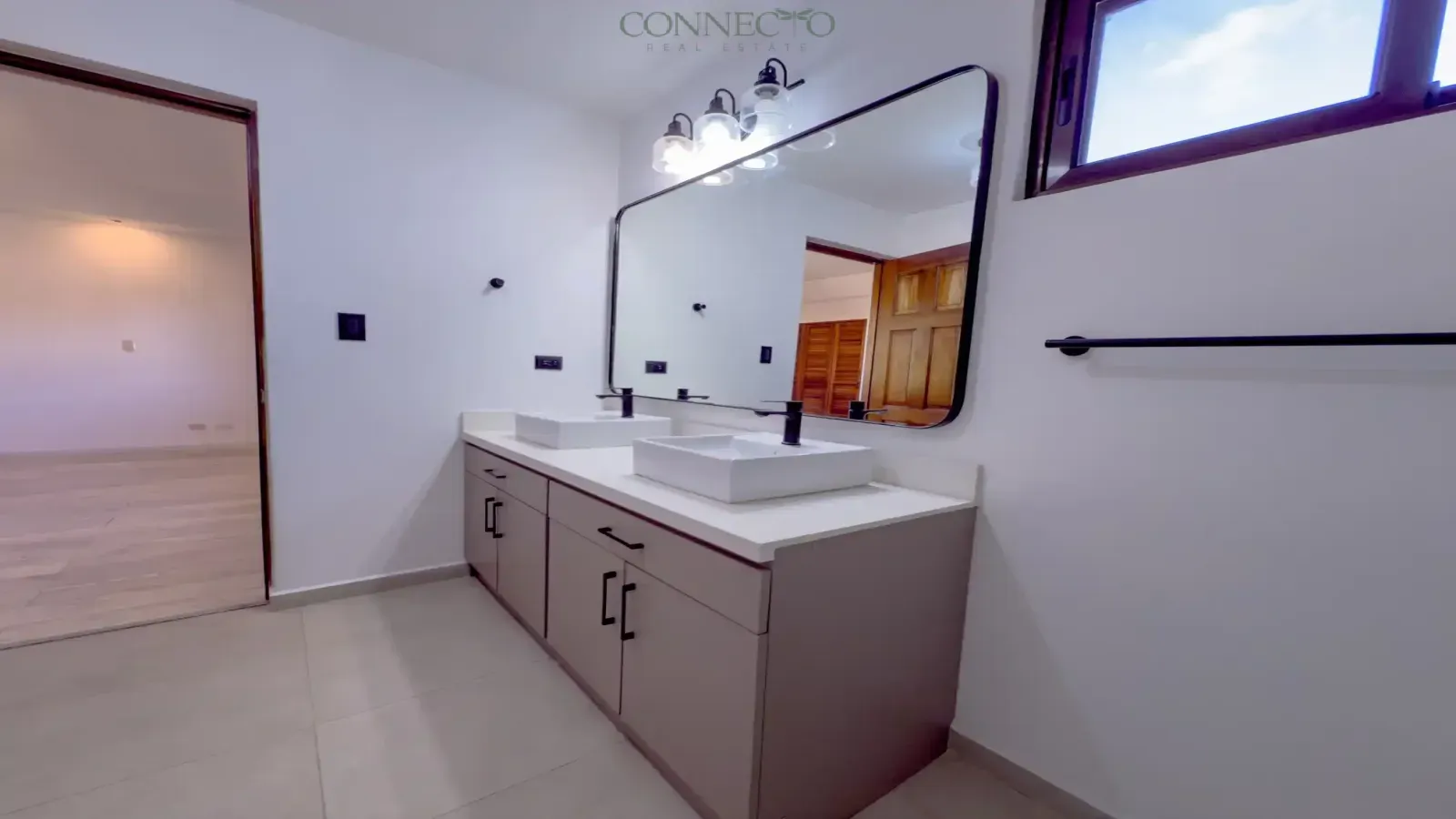 Escazú, San Jose, 3 Bedrooms Bedrooms, ,2 BathroomsBathrooms, 270 m&sup2; sqr meters,268 m&sup2;sqr meters, Condominium House,For Rent,1187