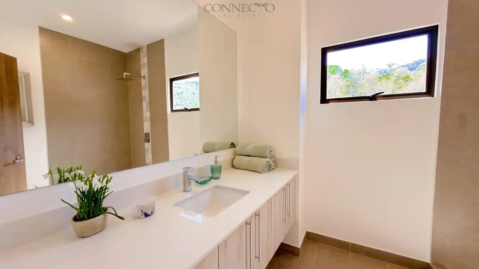 Santa Ana, San Jose, 2 Bedrooms Bedrooms, ,2 BathroomsBathrooms, 188 m&sup2; sqr meters,188 m&sup2;sqr meters, Apartment,For Sale,1192