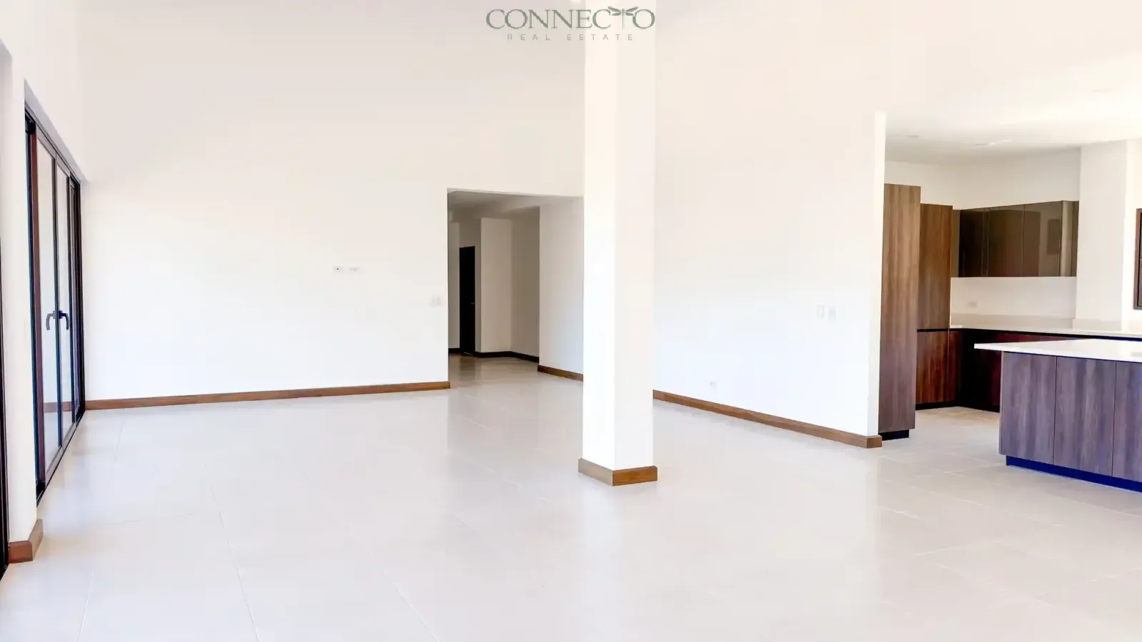 Santa Ana, San Jose, 4 Bedrooms Bedrooms, ,3 BathroomsBathrooms, 360 m&sup2; sqr meters,360 m&sup2;sqr meters, Apartment,For Sale,1194