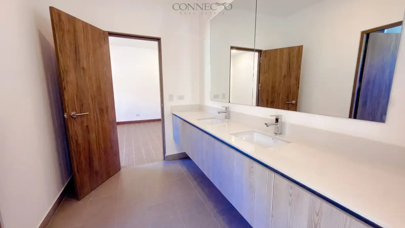 Santa Ana, San Jose, 4 Bedrooms Bedrooms, ,3 BathroomsBathrooms, 360 m&sup2; sqr meters,360 m&sup2;sqr meters, Apartment,For Sale,1194