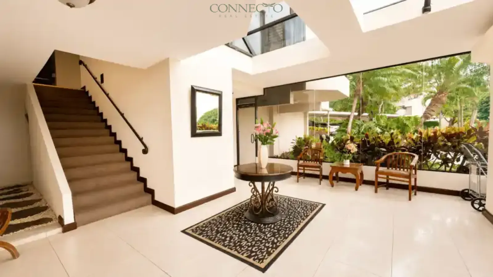 Luxury apartment for sale Escazú Costa Rica, remodeled apartment Escazú, condo for sale Escazú, Torre Altos de Mayorca apartment, luxury real estate Escazú, apartment with city views Costa Rica, apartment with mountain views Escazú, Costa Rica investment property, luxury condominium San José Costa Rica, expat-friendly housing Escazú, premium apartment Escazú Costa Rica, real estate investment Costa Rica, Apartamento de lujo en venta en Escazú Costa Rica, apartamento remodelado en Escazú, condominio en venta en Escazú, apartamento en Torre Altos de Mayorca, bienes raíces de lujo en Escazú, apartamento con vista a la ciudad en Costa Rica, apartamento con vista a las montañas en Escazú, propiedad de inversión en Costa Rica, condominio de lujo en San José Costa Rica, vivienda ideal para expatriados en Escazú, apartamento premium en Escazú Costa Rica, inversión inmobiliaria en Costa Rica, apartamento exclusivo en Escazú, apartamento de una sola planta en Escazú, apartamento familiar en Escazú, bienes raíces en Escazú San José, propiedad residencial de lujo en Escazú, apartamento con amenidades en Escazú, inversión inmobiliaria de alta plusvalía en Escazú, apartamento cerca de comercios y servicios en Escazú, condominio con seguridad 24/7 en Escazú, apartamento con acabados modernos en Escazú, propiedad para expatriados en Costa Rica, apartamento en comunidad exclusiva de Escazú, bienes raíces premium en Costa Rica.