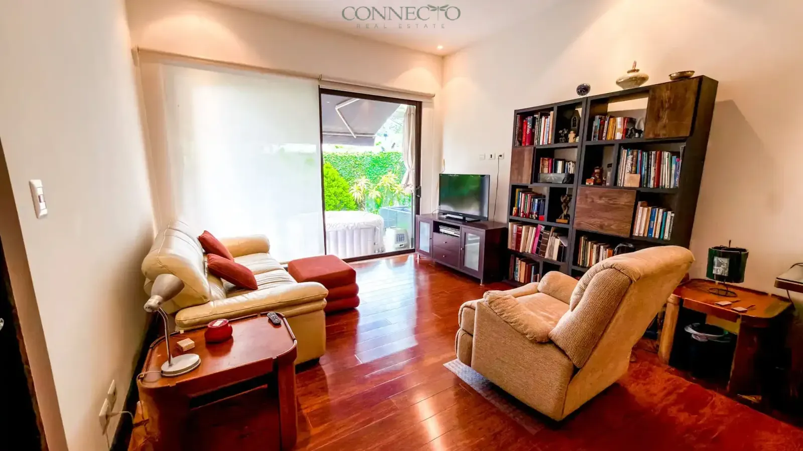 Serena House Lindora, house for sale in Lindora Costa Rica, single-level home for sale Lindora, one-story home Lindora, family home for sale Santa Ana, gated community home Lindora, three-bedroom home Lindora, home with en-suite bedrooms Costa Rica, house with terrace Lindora, luxury real estate Lindora, Santa Ana Costa Rica real estate, homes for sale near Route 27, expat family home Costa Rica, secure community home Santa Ana, Connecto Real Estate
Español
Casa Serena  Lindora, casa en venta en Lindora Costa Rica, casa de un nivel en Lindora, casa de una planta en venta Lindora, casa familiar en venta Santa Ana, casa en condominio Lindora, casa de tres dormitorios Lindora, casa con baños privados Costa Rica, casa con terraza Lindora, bienes raíces Lindora, propiedades en venta Santa Ana Costa Rica, casa cerca de Ruta 27, casa para expatriados Costa Rica, casa en comunidad segura Santa Ana, Connecto Real Estate