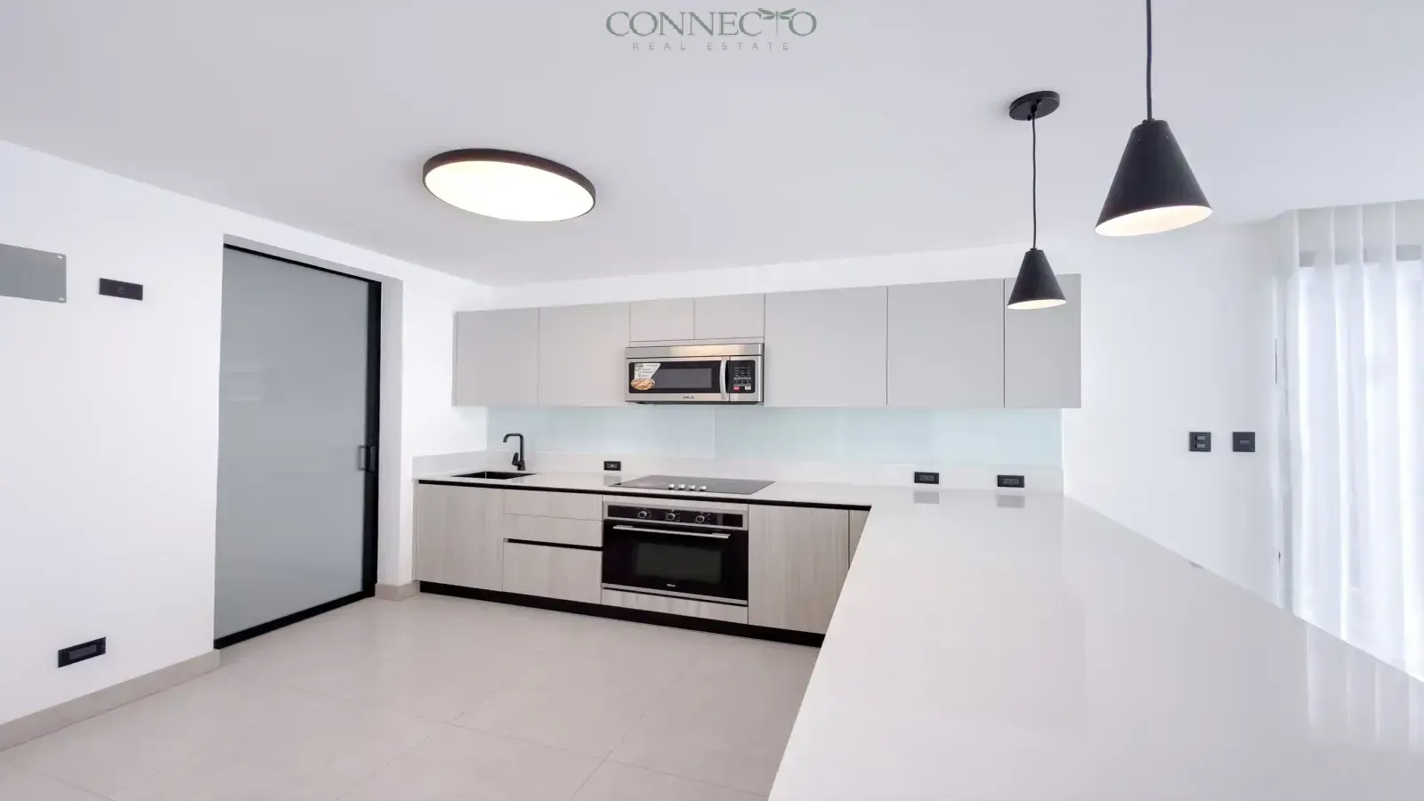 Santa Ana, San Jose, 3 Bedrooms Bedrooms, ,2 BathroomsBathrooms, 185 m&sup2; sqr meters,185 m&sup2;sqr meters, Townhouse,For Rent,1221