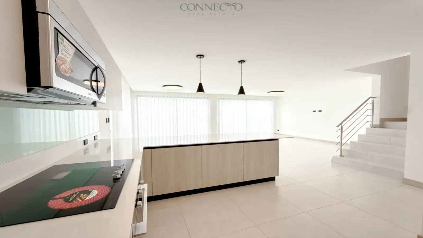 Santa Ana, San Jose, 3 Bedrooms Bedrooms, ,2 BathroomsBathrooms, 185 m&sup2; sqr meters,185 m&sup2;sqr meters, Townhouse,For Rent,1221
