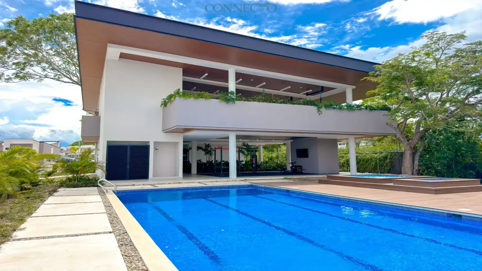 Santa Ana, San Jose, 3 Bedrooms Bedrooms, ,2 BathroomsBathrooms, 185 m&sup2; sqr meters,185 m&sup2;sqr meters, Townhouse,For Rent,1221